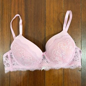 Super cute pink Lace bra